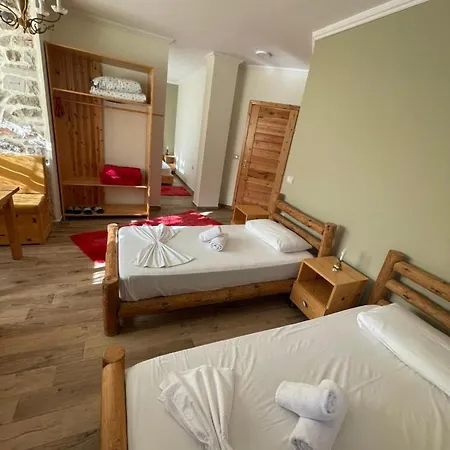 Bujtina Moskopoli Vendégház *
