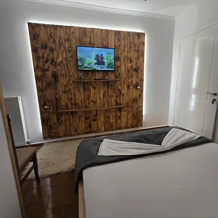 Bujtina Moskopoli Bed & Breakfast Voskopoje