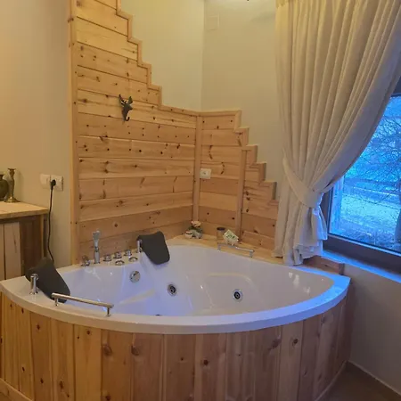 Bujtina Moskopoli Voskopoje