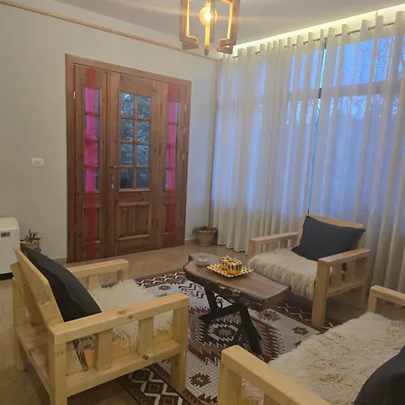 Bujtina Moskopoli Bed & Breakfast *